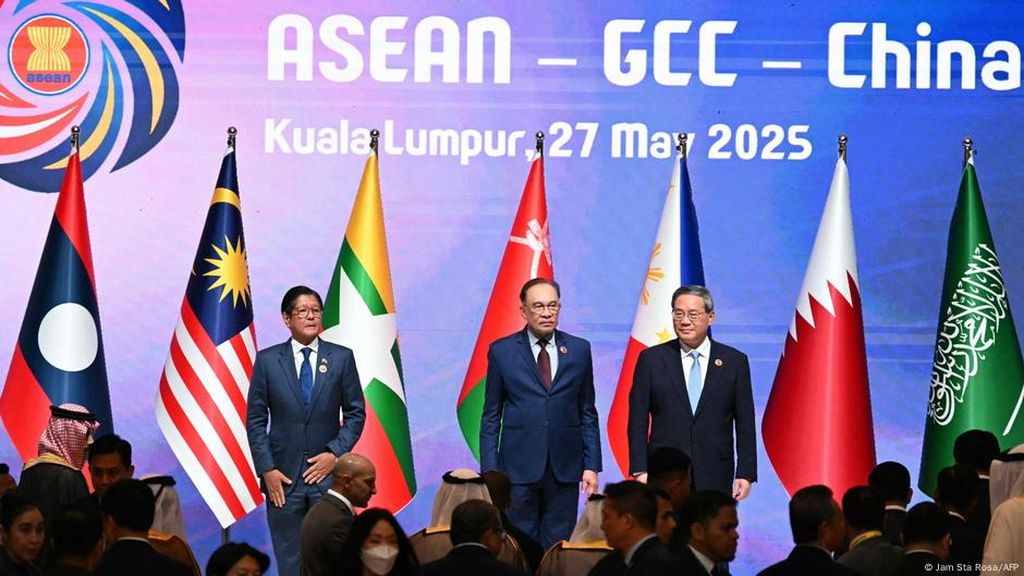 ASEAN Tingkatkan Kerjasama Strategis dengan China dan Negara-Negara Teluk untuk Kemakmuran Regional
